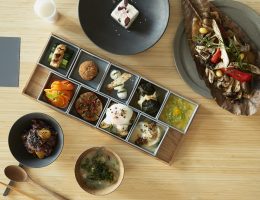 REVIVE KITCHEN THREE 日比谷店 Japan Best Restaurant